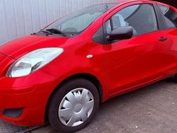 Rot Gebraucht 2010 Toyota Yaris Cool Kleinwagen | 2.499 € (Fairer Preis)