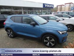 Blau Gebraucht 2022 Volvo XC40 Ultimate SUV | 34.490 € (Teuer)