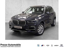 Grau Gebraucht 2021 BMW X5 SUV | 52.180 € (Fairer Preis)