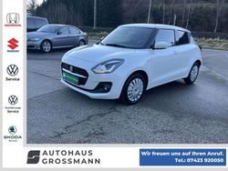 Pure white pearl metallic Gebraucht 2022 Suzuki Swift Comfort Kleinwagen | 15.290 € (Fairer Preis)