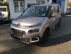 Grau Gebraucht 2019 Citroën Berlingo Feel Van / Kleinbus | 11.200 € (Fairer Preis)
