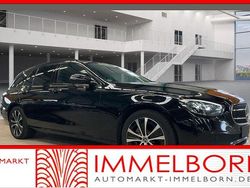 Schwarz/baltic black Gebraucht 2022 Mercedes E300 Night Kombi | 29.890 € (Guter Preis)