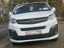 Jade weiss/arktis weiss Gebraucht 2022 Opel Vivaro Edition Van | 29.999 € (Teuer)