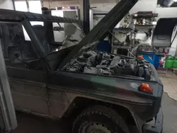 Mercedes G250