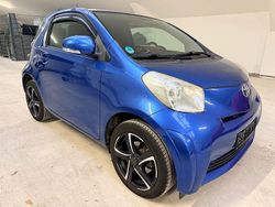 Blau Gebraucht 2011 Toyota iQ Basis Kleinwagen | 5.800 € (Fairer Preis)
