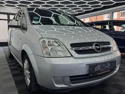 Silber Gebraucht 2004 Opel Meriva Van / Kleinbus | 3.890 € (Teuer)