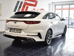Weiß Gebraucht 2021 Kia ProCeed GT-Line Kleinwagen | 19.670 € (Fairer Preis)