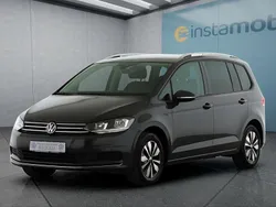 Grau Gebraucht 2024 VW Touran Van / Kleinbus | 34.499 € (Fairer Preis)