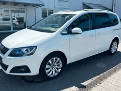 Weiß Gebraucht 2022 Seat Alhambra Style Van / Kleinbus | 31.899 € (Guter Preis)