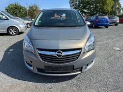 Braun Gebraucht 2015 Opel Meriva Edition Van / Kleinbus | 4.500 € (Guter Preis)