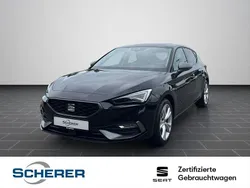 Schwarz (metallic) Gebraucht 2024 Seat Leon FR Limousine | 27.280 € (Guter Preis)
