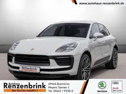 Grau Gebraucht 2023 Porsche Macan SUV | 68.747 € (Guter Preis)