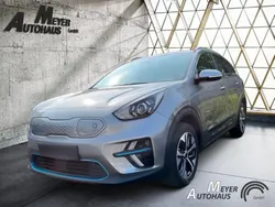 Grau Gebraucht 2022 Kia e-Niro 2 SUV | 24.990 € (Teuer)