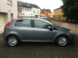 Grau Gebraucht 2006 Fiat Punto Kleinwagen | 2.400 € (Teuer)