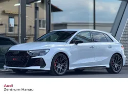 Grau Neu 2025 Audi RS3 Sportback Sport Kleinwagen | 78.965 €