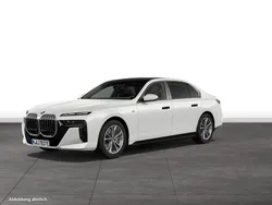 Weiß Gebraucht 2024 BMW i7 Limousine | 102.430 €