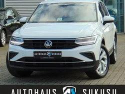 Pure white Gebraucht 2023 VW Tiguan Move SUV | 25.990 € (Superpreis)