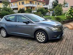 Grau Gebraucht 2016 Seat Leon Limousine | 9.750 € (Fairer Preis)