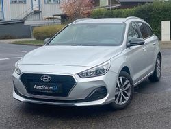 Silber Gebraucht 2020 Hyundai i30 YES! Kombi | 12.499 € (Superpreis)