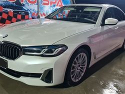 Weiß Gebraucht 2021 BMW 520 Luxury Line Limousine | 37.994 € (Etwas zu teuer)