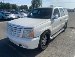 Weiß Gebraucht 2005 Cadillac Escalade SUV | 12.800 € (Fairer Preis)