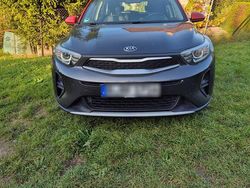 Grau Gebraucht 2018 Kia Stonic 3 SUV | 11.000 € (Guter Preis)