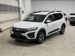 Weiß Gebraucht 2024 Dacia Jogger Expression Van / Kleinbus | 17.899 € (Guter Preis)