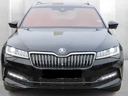 Schwarz Gebraucht 2023 Skoda Superb LAURIN & KLEMENT Kombi | 35.700 € (Guter Preis)