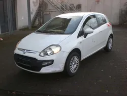 Weiß Gebraucht 2010 Fiat Punto Dynamic Kleinwagen | 2.900 €