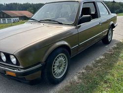 Beige Gebraucht 1984 BMW 316 Coupé | 9.000 €