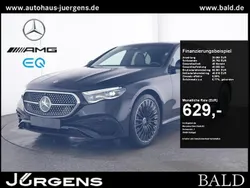 Schwarz obsidianschwarz metallic Gebraucht 2024 Mercedes E400 AMG Limousine | 66.840 €