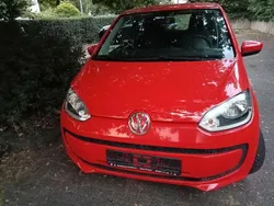Rot Gebraucht 2015 VW up! Kleinwagen | 4.300 € (Guter Preis)