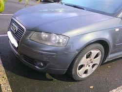 Grau Gebraucht 2005 Audi A3 Sportback Kleinwagen | 3.900 € (Fairer Preis)