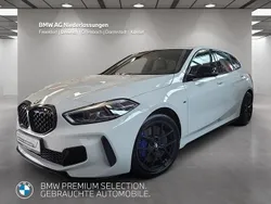 Weiß Gebraucht 2022 BMW M135 Comfort Edition Kleinwagen | 33.360 € (Fairer Preis)