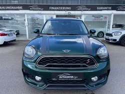 Grün Gebraucht 2018 Mini Cooper Countryman SUV | 20.999 € (Etwas zu teuer)