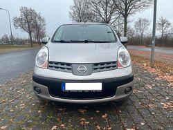 Grau Gebraucht 2006 Nissan Note Tekna Van / Kleinbus | 1.880 €