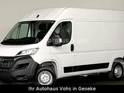 Weiß Gebraucht 2024 Opel Movano Van | 31.970 € (Fairer Preis)