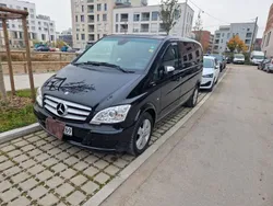 Schwarz Gebraucht 2012 Mercedes Viano Edition Van / Kleinbus | 17.000 € (Guter Preis)