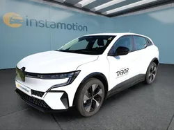 Weiß Gebraucht 2022 Renault Mégane Limousine | 19.899 € (Fairer Preis)