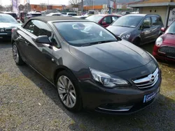Grau Gebraucht 2013 Opel Cascada Edition Cabrio | 9.900 € (Guter Preis)