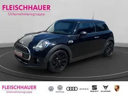 Schwarz Gebraucht 2017 Mini ONE Kleinwagen | 11.490 € (Fairer Preis)