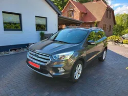 Grau Gebraucht 2019 Ford Kuga Titanium SUV | 14.500 € (Guter Preis)