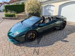 Grün Gebraucht 2023 Lamborghini Huracán Cabrio | 349.000 €