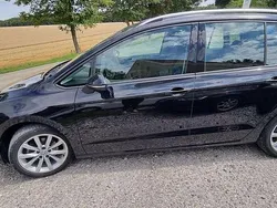 Schwarz Gebraucht 2016 VW Golf Sportsvan Comfortline Van / Kleinbus | 15.999 € (Fairer Preis)