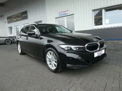 Schwarz Gebraucht 2023 BMW 318 Limousine | 25.490 € (Guter Preis)