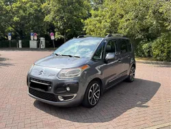 Grau Gebraucht 2010 Citroën C3 Picasso Van / Kleinbus | 2.900 € (Teuer)