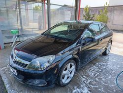 Schwarz Gebraucht 2008 Opel Astra GTC Limousine | 2.900 € (Fairer Preis)