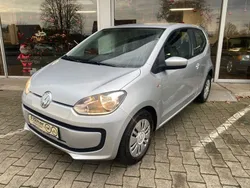 Silber Gebraucht 2014 VW up! move up! Kleinwagen | 4.990 € (Etwas zu teuer)