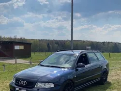 Blau Gebraucht 2001 Audi S4 Performance Kombi | 10.500 €