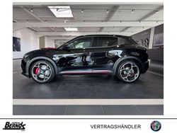 Schwarz (nero tortona uni) Neu 2025 Alfa Romeo Junior Veloce SUV | 33.970 € (Fairer Preis)